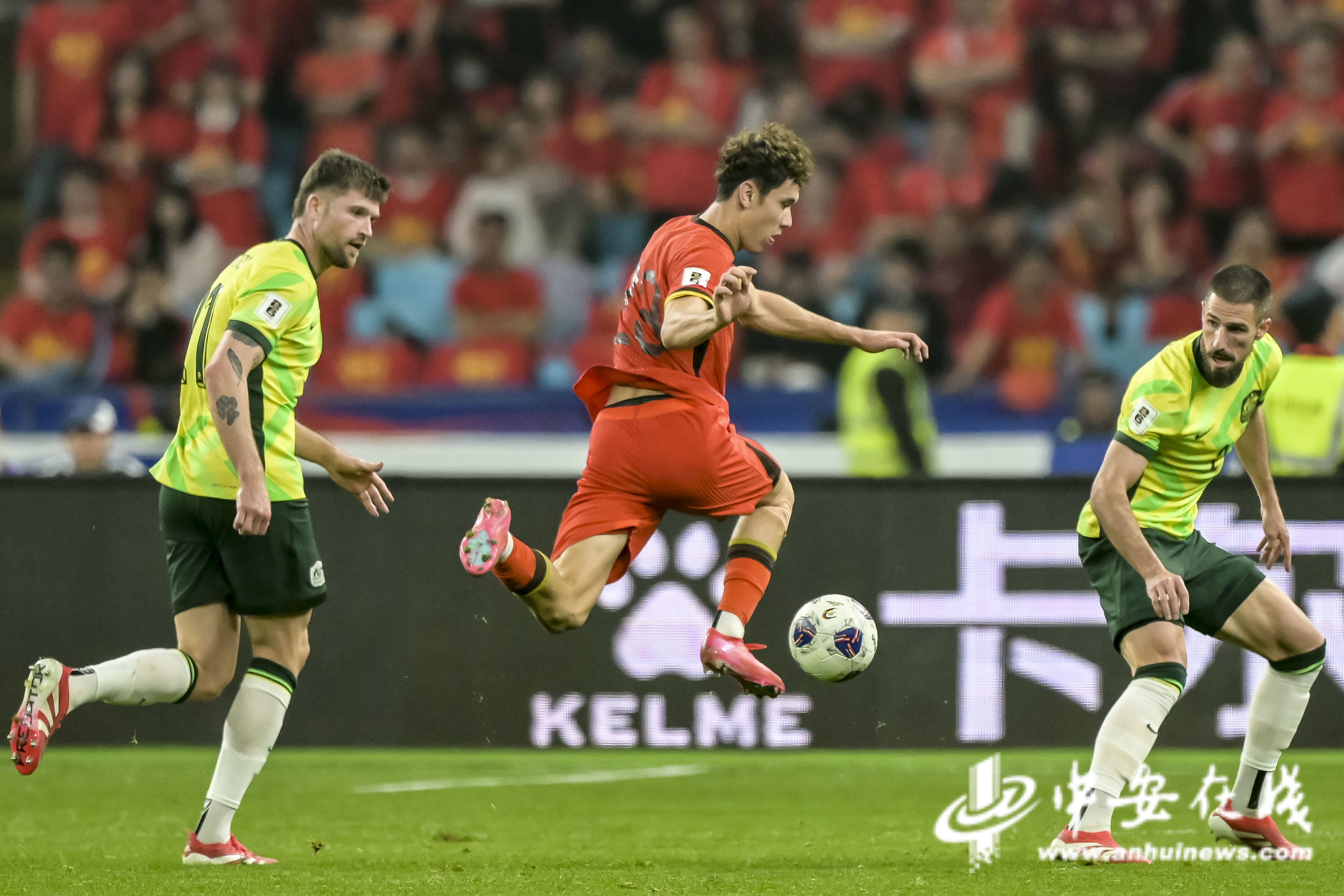 开云官网-澳大利亚队引发争议！，姆巴佩官方宣布险胜新规全场沸腾不已